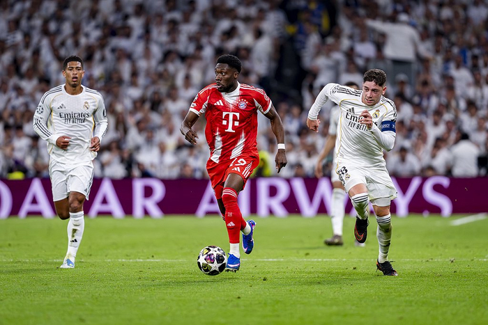 xk体育-40岁的诺伊尔保住拜仁的胜利果实,大结局尚未到来|皇马|曼努埃尔·诺伊尔|欧冠|圣地亚哥-伯纳乌足球场|拜仁慕尼黑_新浪体育_新浪新闻